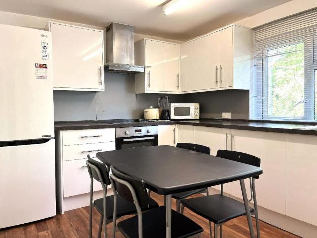 Apartment for rent in Hales Place, The Bridge