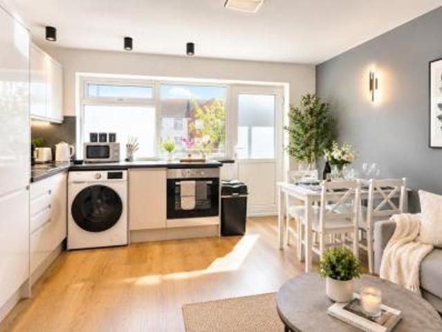 Apartment for rent in Spring Vale, Hampshire