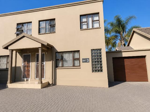 Apartment for rent in Waterkloof, Gauteng