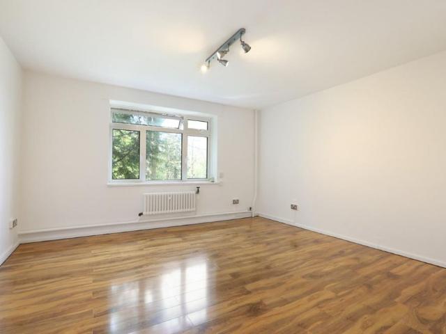 House for rent in Sands End, Greater London