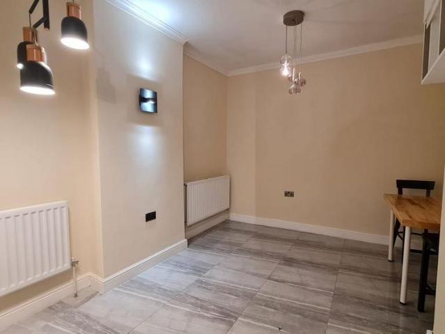 Apartment for rent in London Borough of Ealing, Greater London