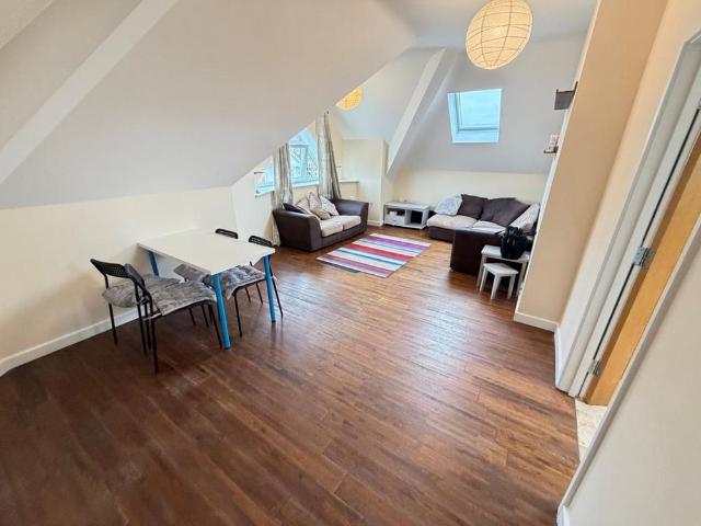 Apartment for rent in The Polygon, City Of Southampton