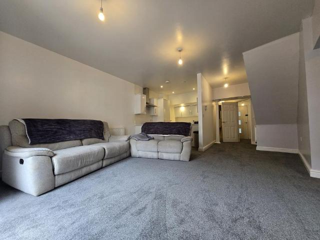 Apartment for rent in Dawlish, Bridford