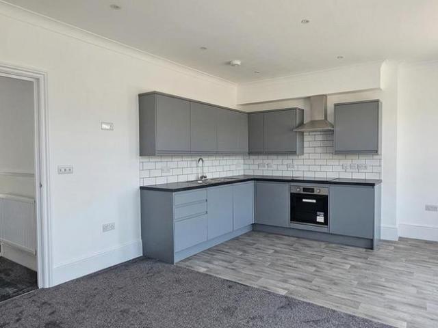Apartment for rent in Upton, Acol