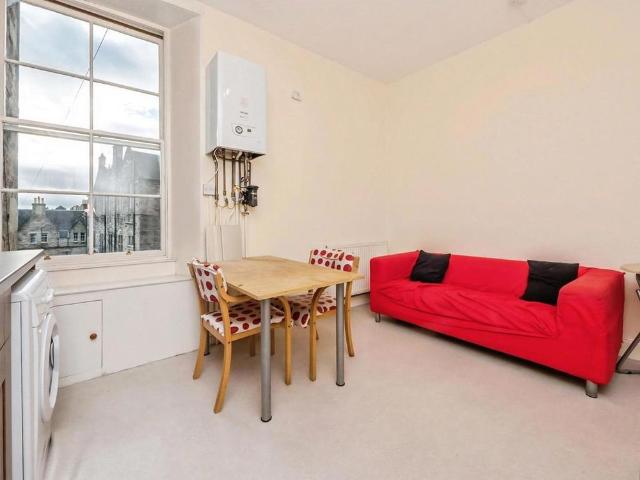 Apartment for rent in Piershill, Scotland