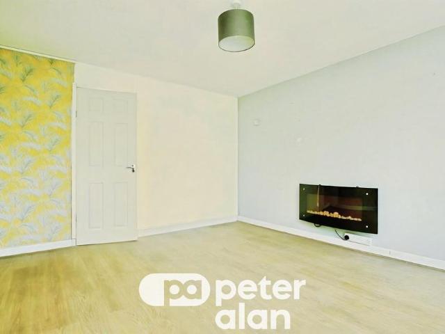 Apartment for rent in Falcon Lodge, Wales