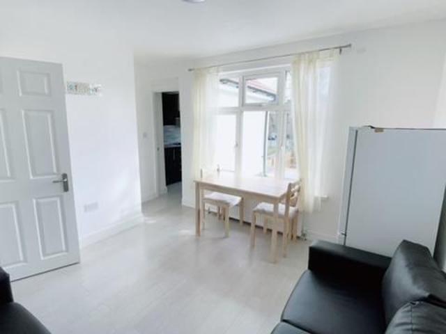 Apartment for rent in London Borough of Ealing, Greater London