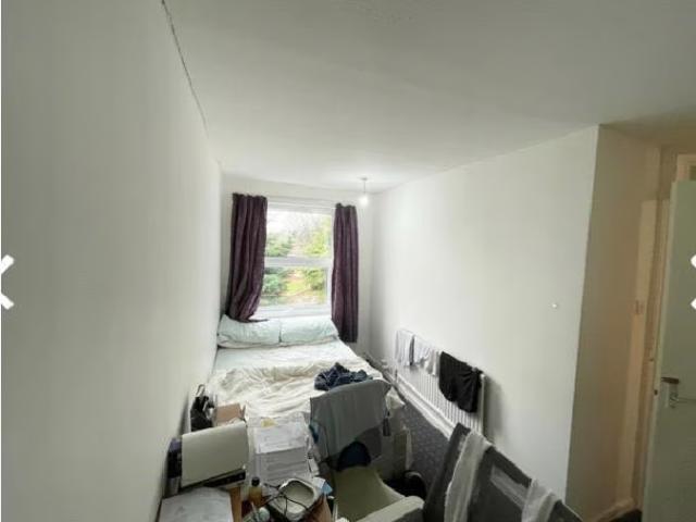 Flat for rent in Hyde Park, West Yorkshire