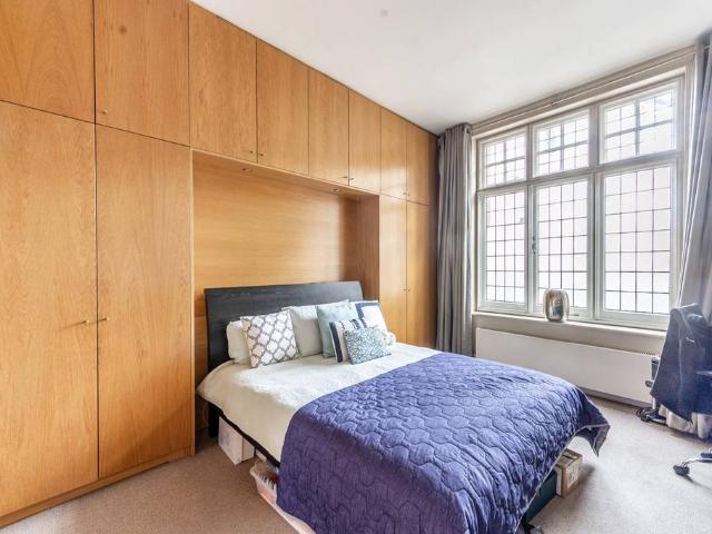 Flat for rent in Kensington, Isle Of Man