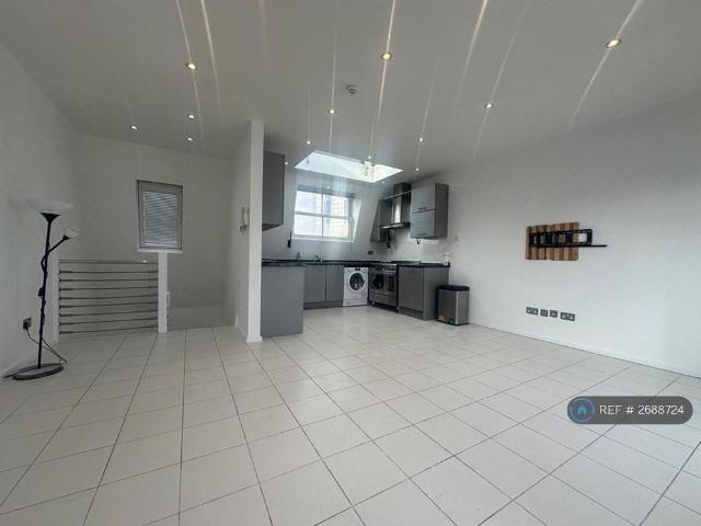 Apartment for rent in St. John's Wood, Isle Of Man