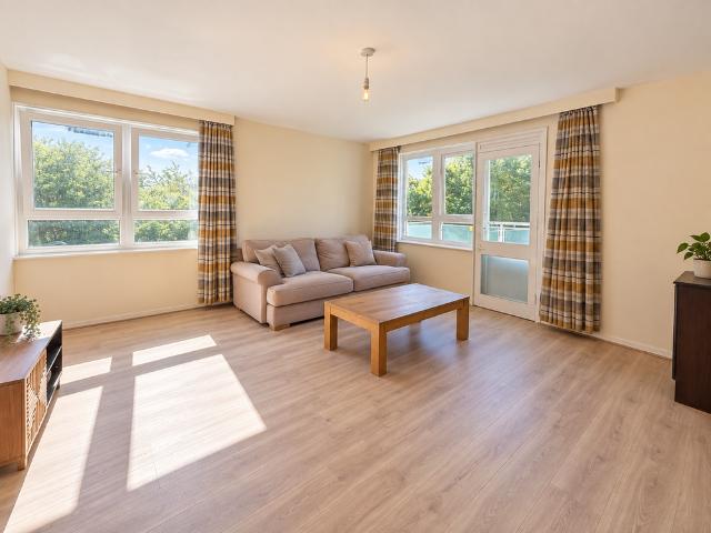 Apartment for rent in Little Woodhouse, Leeds