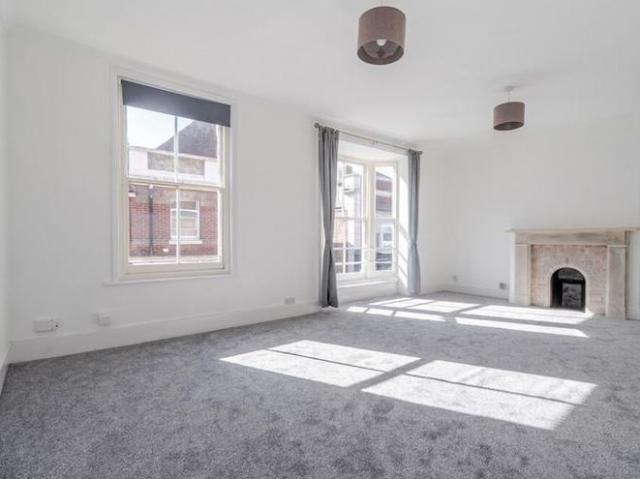 Apartment for rent in Spring Vale, Hampshire