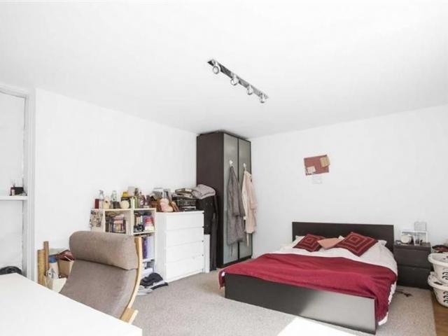 Apartment for rent in Chalk Farm, Greater London