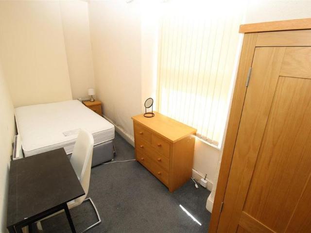 Apartment for rent in Pontypridd, Wales