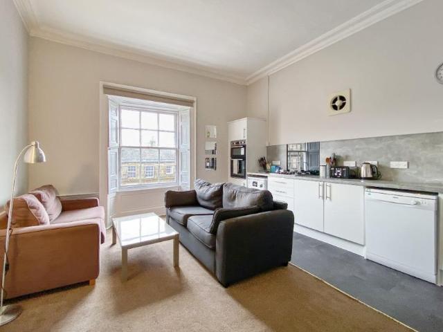 Apartment for rent in Silvermills, New Town