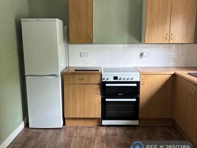 Apartment for rent in Pilgrims' Hatch, Navestock Side