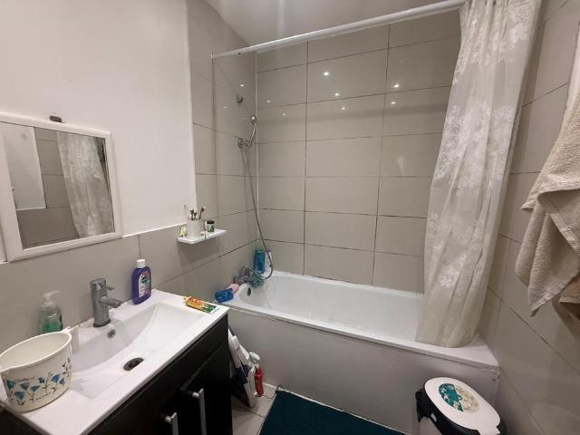 Apartment for rent in Ramsden, Greater London