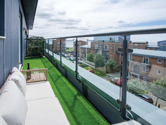 Apartment for rent in Seaside, Llanelli