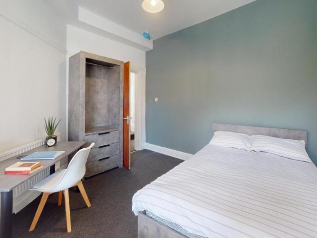 Flat for rent in Headingley Hill, Headingley