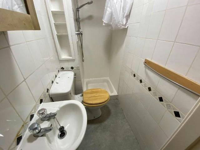 Flat for rent in Southside, Scotland