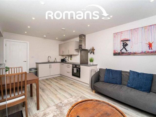 Apartment for rent in Yiewsley, Greater London