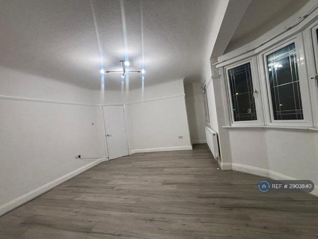 Apartment for rent in Alton Barnes, Essex