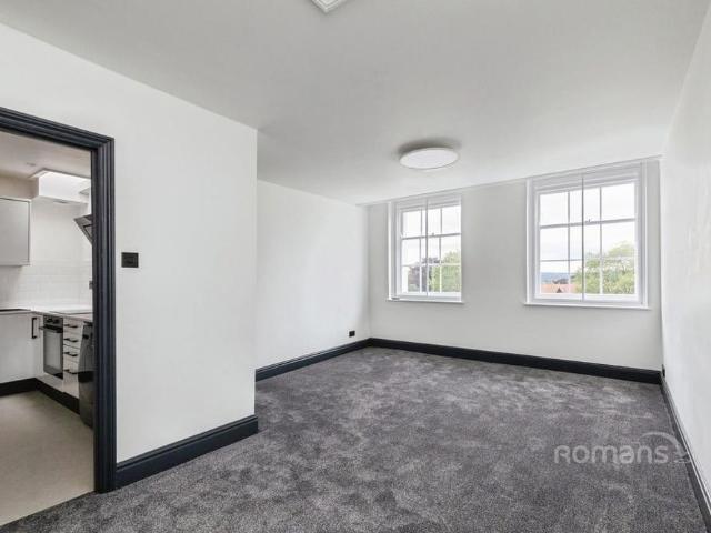 Apartment for rent in Spike Island, Feckenham