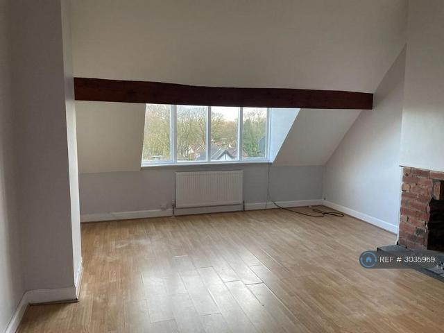 Apartment for rent in Lady Wood, Leeds
