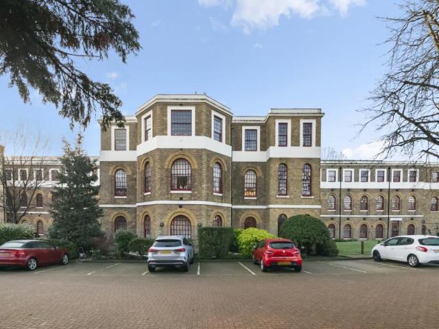 Flat for rent in London Borough of Ealing, Hanwell