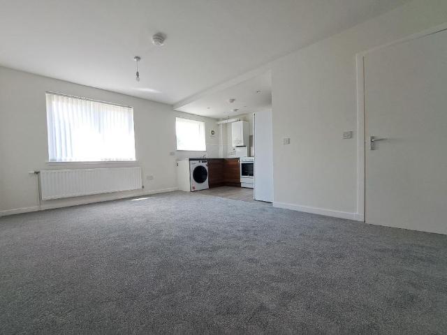 Apartment for rent in Burdiehouse, Scotland
