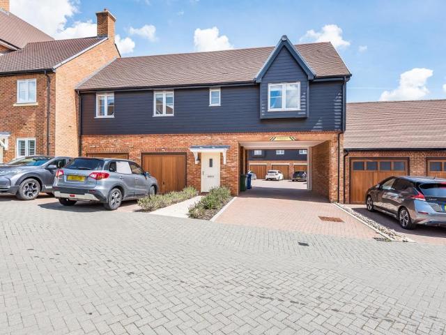 Flat for rent in Newell Green