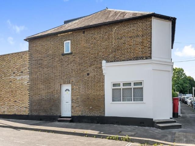 Flat for rent in Norbiton, Greater London