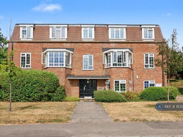 Flat for rent in Radlett, Hertfordshire