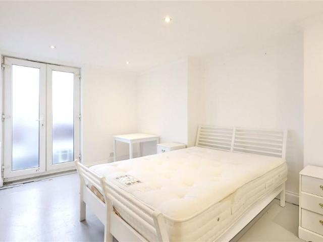 Apartment for rent in Holloway, Greater London