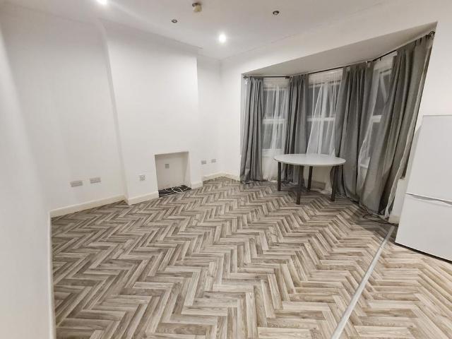 Apartment for rent in Forest Gate, Greater London