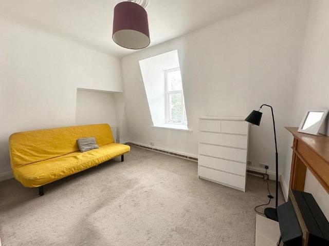 Apartment for rent in West Marina, Guestling Green