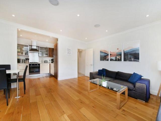 Apartment for rent in Balham, Greater London