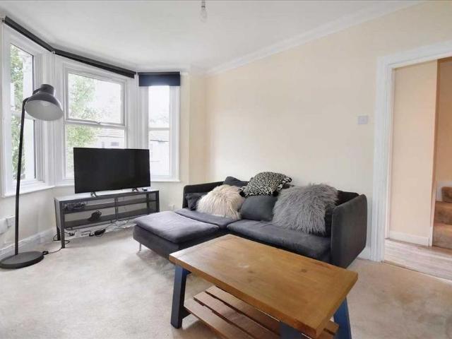 Apartment for rent in Petersfield, Bolton Low Houses