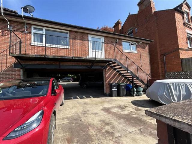 Flat for rent in Allington, Bridport
