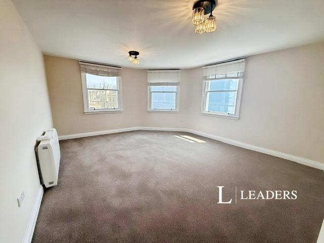 Flat for rent in Queen's Park, Brighton & Hove