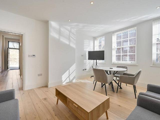 Flat for rent in London Borough of Ealing, Hanwell
