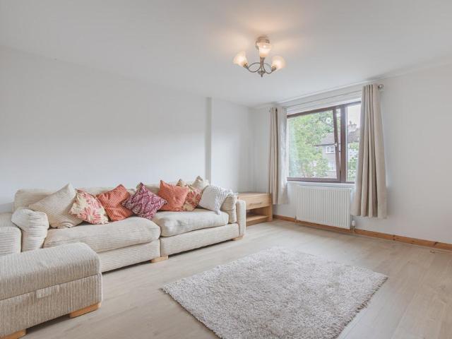 Flat for rent in Ballindoch, Scotland