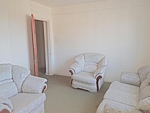 Apartment for rent in Colney Hatch, Greater London