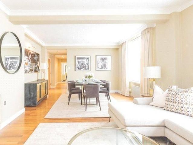 Apartment for rent in Mayfair, Greater London