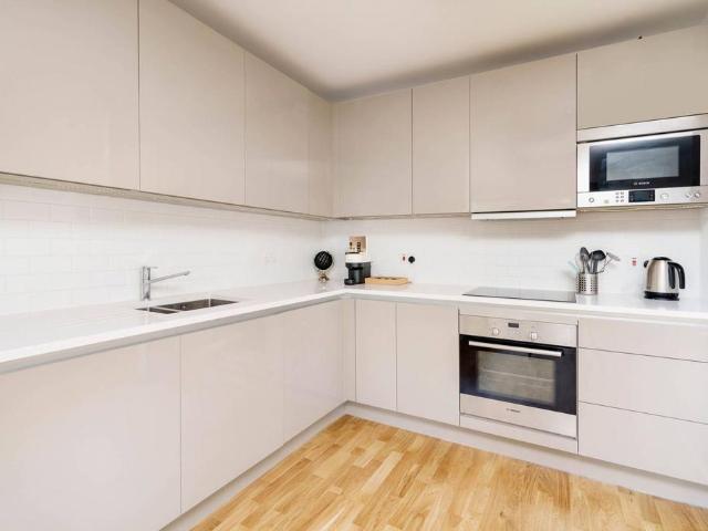 Flat for rent in Walworth, Greater London