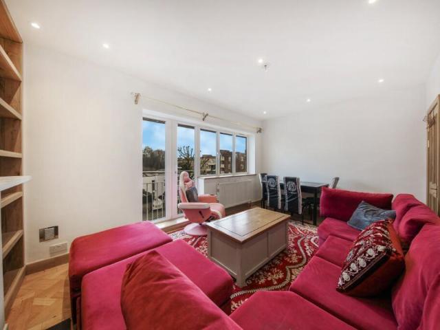 Flat for rent in St. John's Wood, Isle Of Man