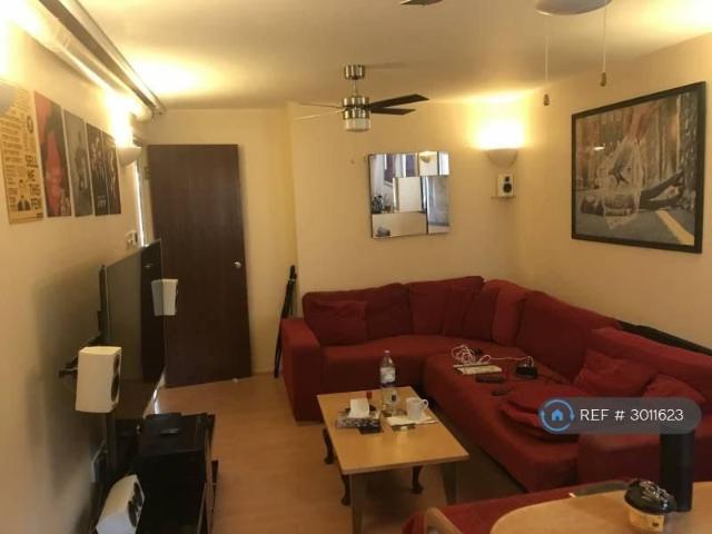 Apartment for rent in Alperton, Greater London