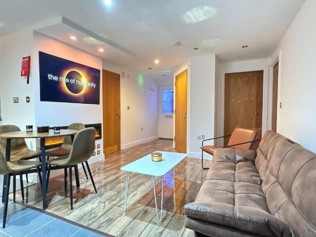 Apartment for rent in Maryland, Greater London