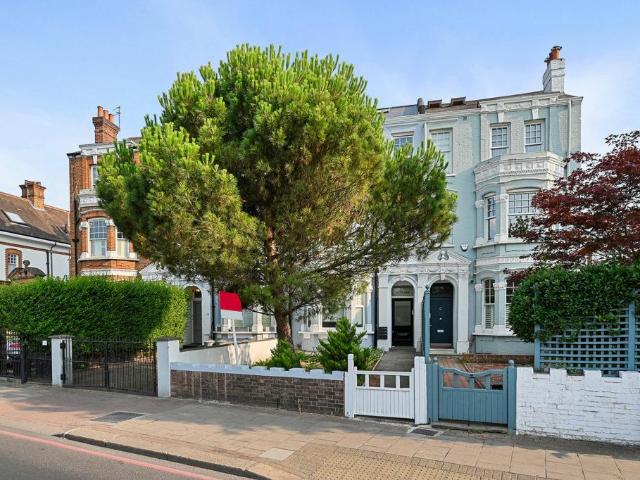 Flat for rent in Putney, Greater London