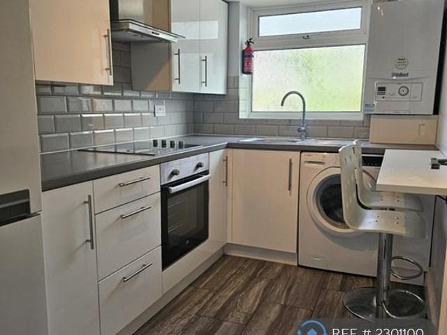 Flat for rent in Alperton, Greater London